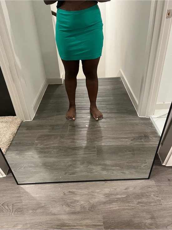 H&M Dresses & Skirts - Green Stretch Mini Skirt